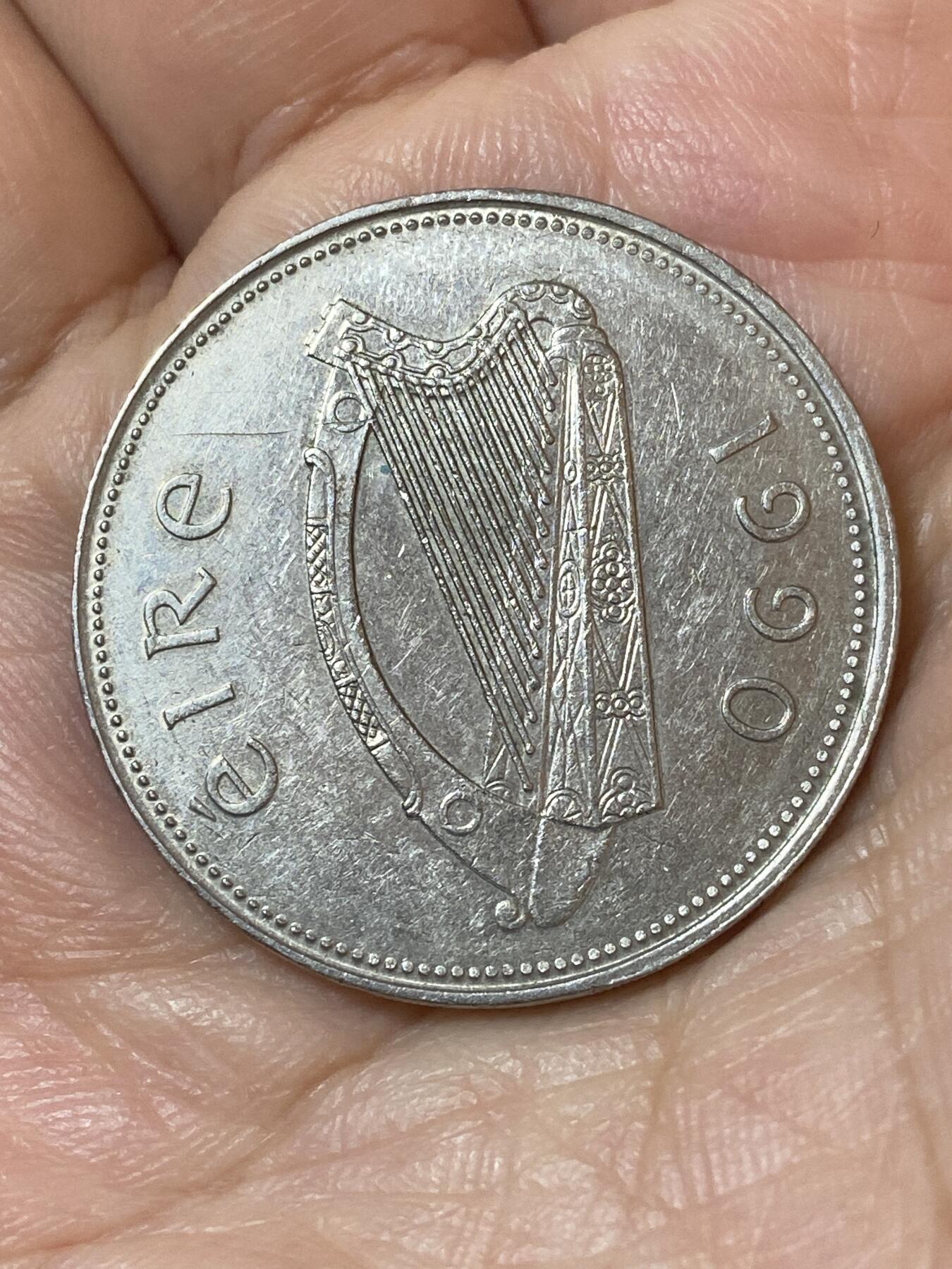 2026年第二十五场(总第一百九十四场）外国好品散币场(免佣金) 爱尔兰🇮🇪1990年1镑(共和国时期第二套)