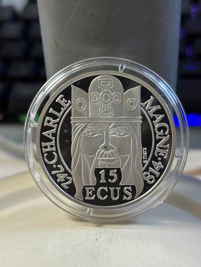 第191期拍卖 - 获奖法国1990年查理曼大帝100法郎精制纪念银币，900银，22.2克，发行30000枚