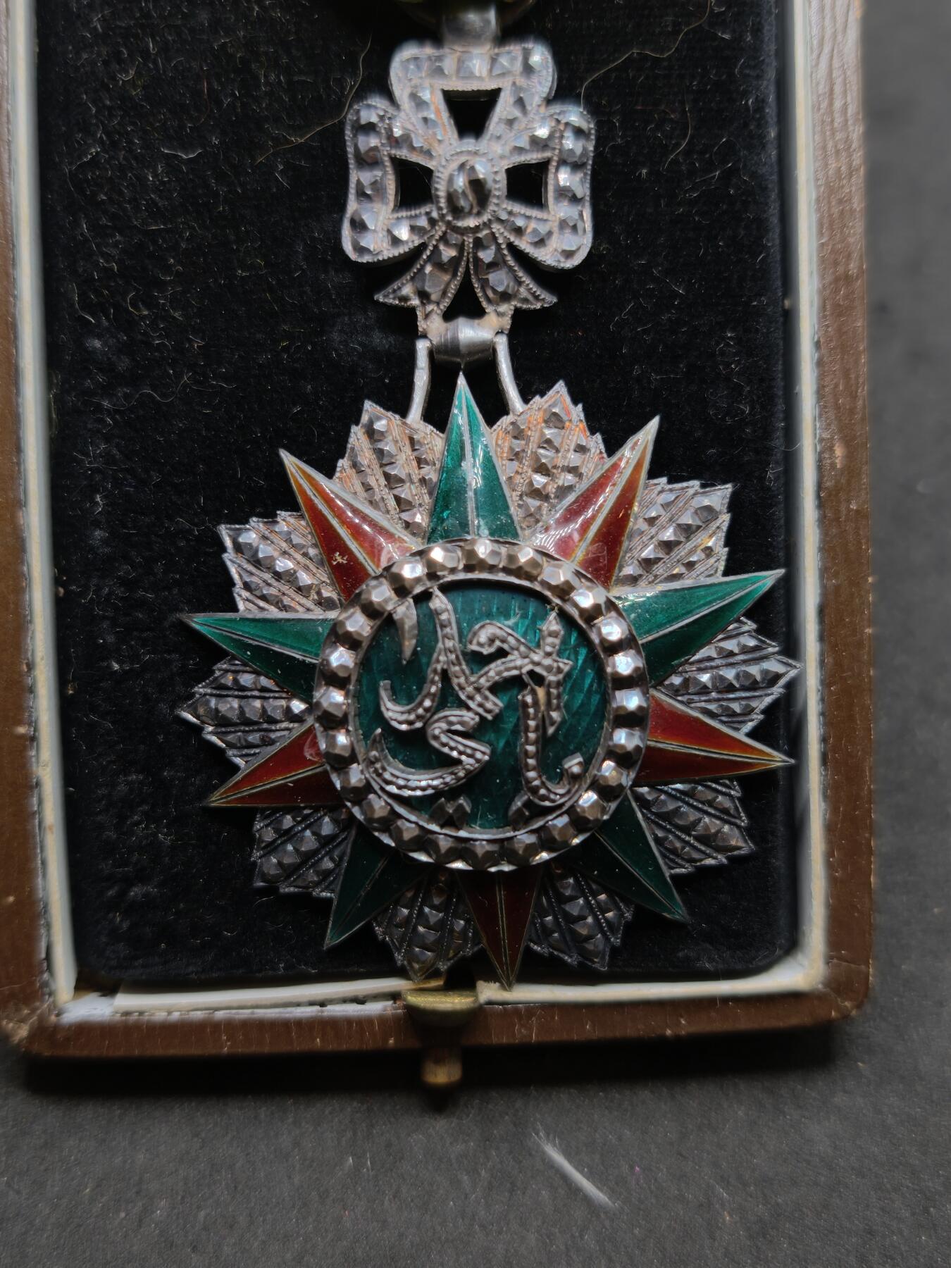 凯旋世界勋赏（持续上新中）（第22期新年大拍）（欢迎送拍）（对拍品有疑问请询问客服，不接受到手刀，出价默认拍品品相。请认真阅读拍卖规则！出价默认已认可！）（收到货请录制开箱视频，无视频概不处理问题。）