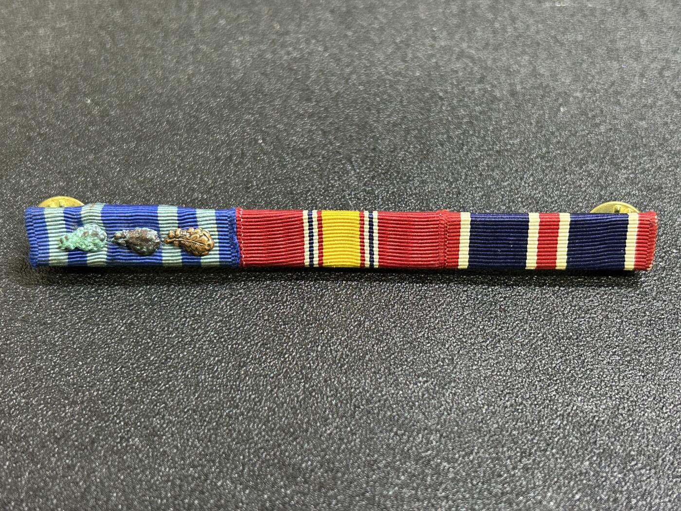 西秦中古拍卖第七十七期 2026马年新春专场 本场拍品年初九发出 冷战时期 美国 美国空军勋略 带多次嘉奖饰