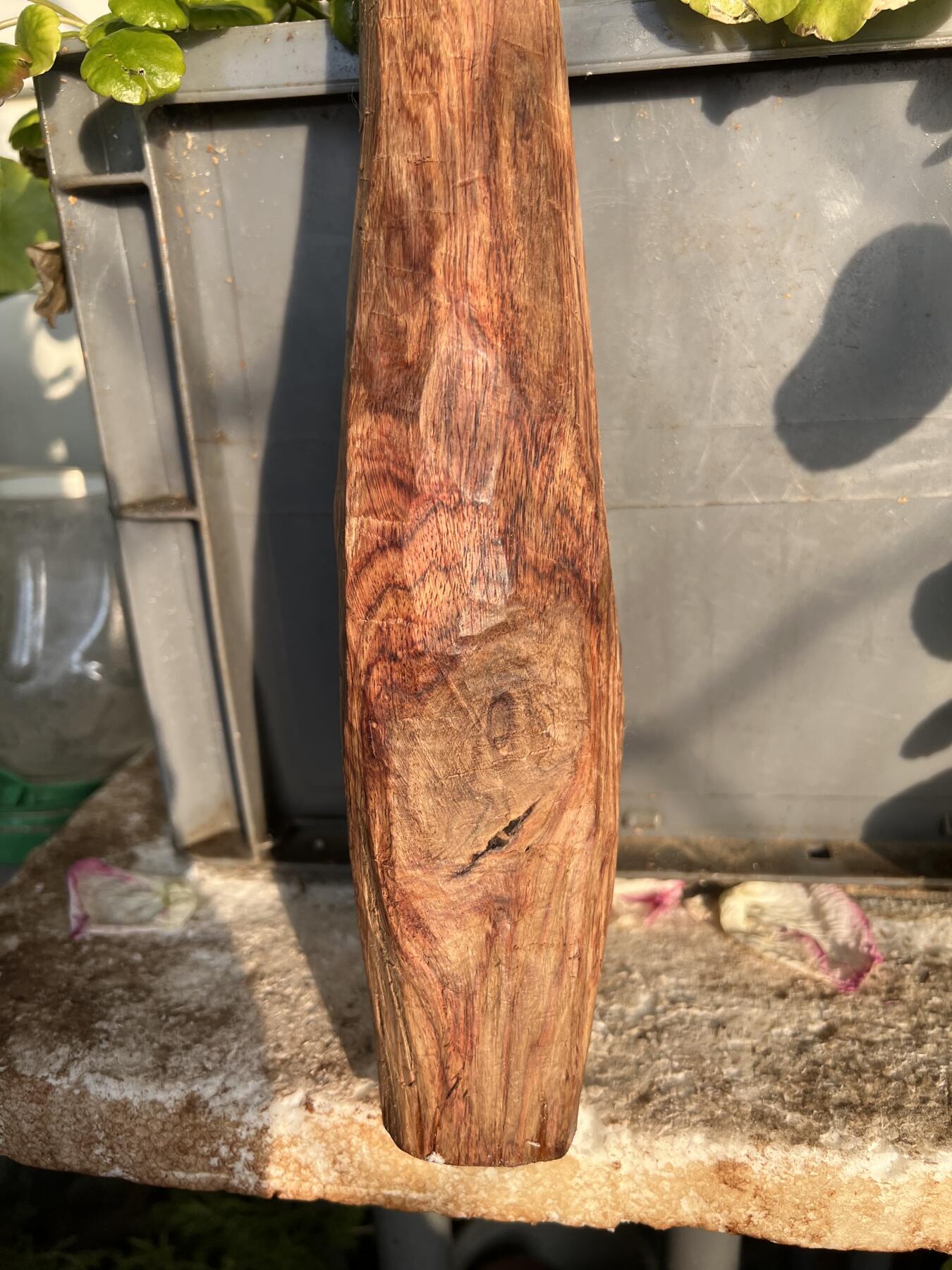 零元拍：NO.1-90海南黄花梨珠子把件料，外面白皮基本都去掉了，红肉打底花纹鬼眼很漂亮。360/40/24MM