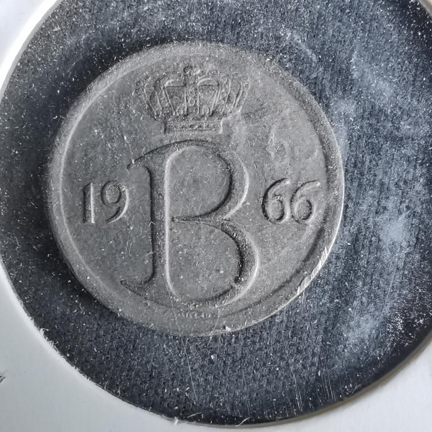 沼泽如烟--第993场 比利时1966年25分