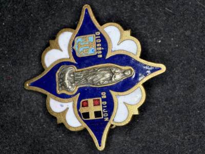 凯旋世界勋赏（第22期新年大拍）（欢迎送拍）（对拍品有疑问请询问客服，不接受到手刀，出价默认拍品品相。请认真阅读拍卖规则！出价默认已认可！）（收到货请录制开箱视频，无视频概不处理问题。） - 。