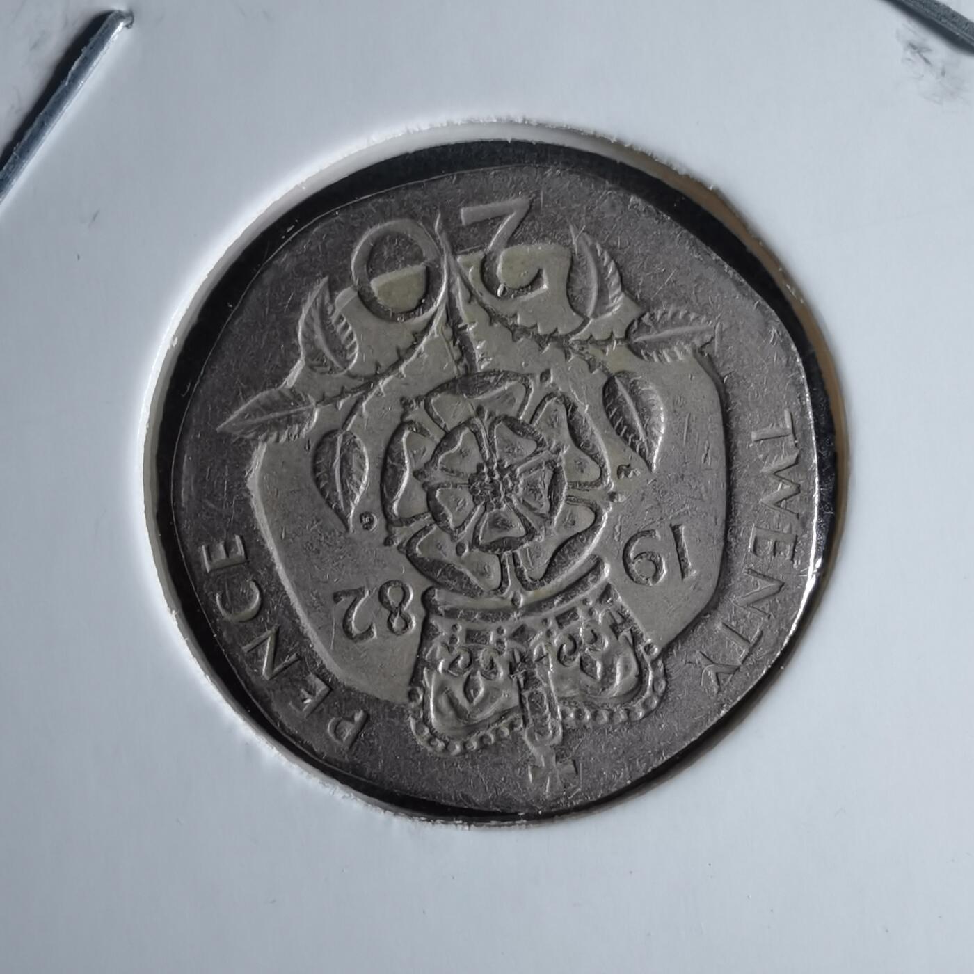 沼泽如烟--第995场 英国1982年20便士