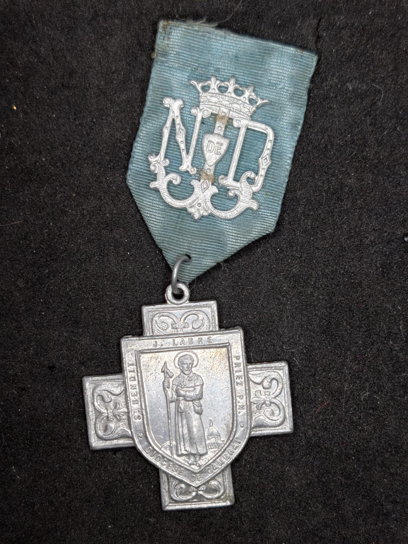 凯旋世界勋赏（持续上新中）（第22期新年大拍）（欢迎送拍）（对拍品有疑问请询问客服，不接受到手刀，出价默认拍品品相。请认真阅读拍卖规则！出价默认已认可！）（收到货请录制开箱视频，无视频概不处理问题。）