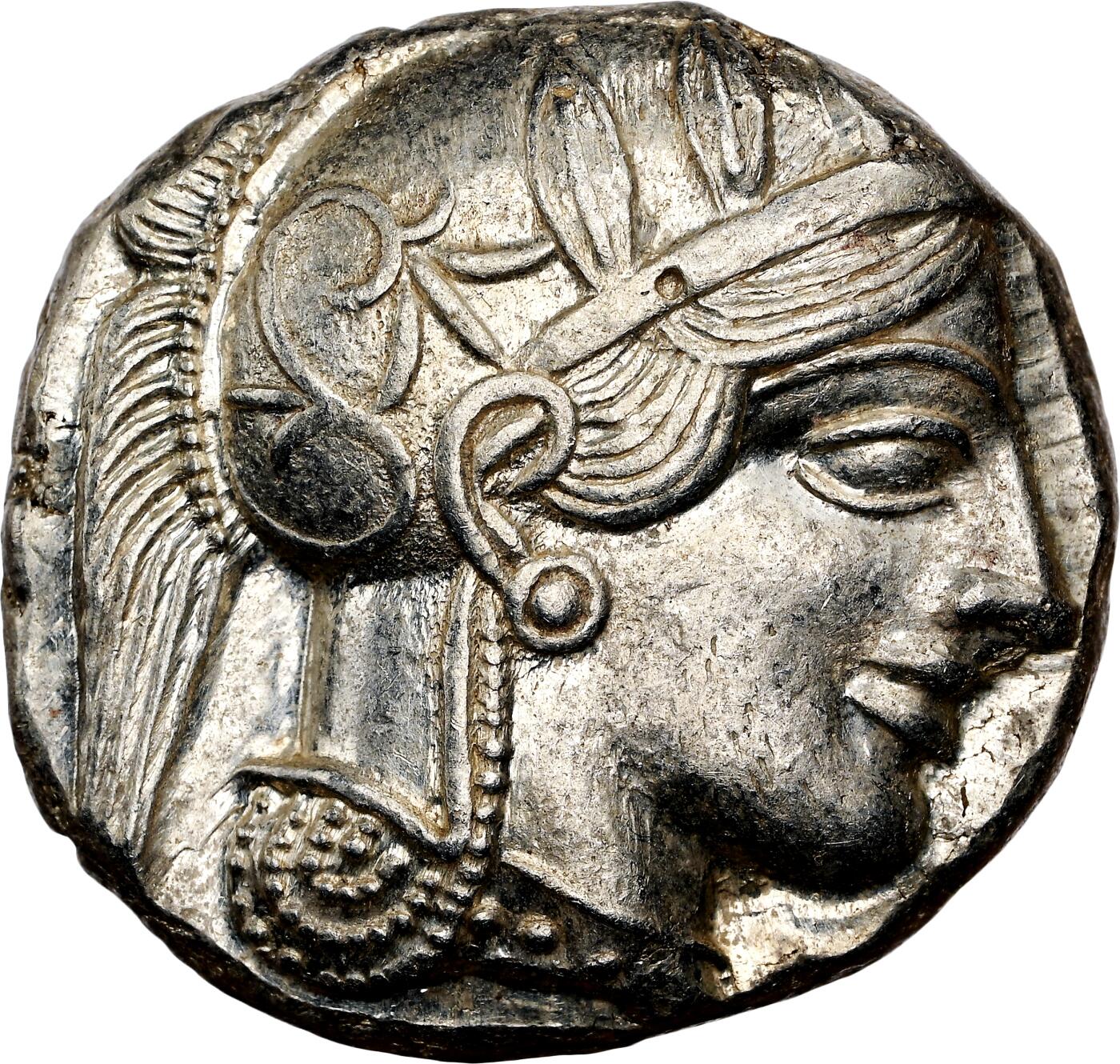 【Blue Auction】世界纸币精拍第787期——18级TOP拍卖/信誉/品质/专业/高效💫  【满盔打制非常居中难得 图案完整细节清晰】古希腊 雅典 公元前440-404年 经典猫头鹰四德拉克马厚银币 NGC Ch AU品相较好 打制深峻 银光闪闪 正面女神雅典娜（背面橄榄枝与下弦月，代表着希腊战胜波斯的纪念。在猫头鹰（象征智慧）身边的字符“ΑΘΕ”，是雅典的字母缩写）“猫头鹰银币”不仅支撑起了古希腊人的自由意志与优雅艺术，自身也成为了古希腊文化的重要象征