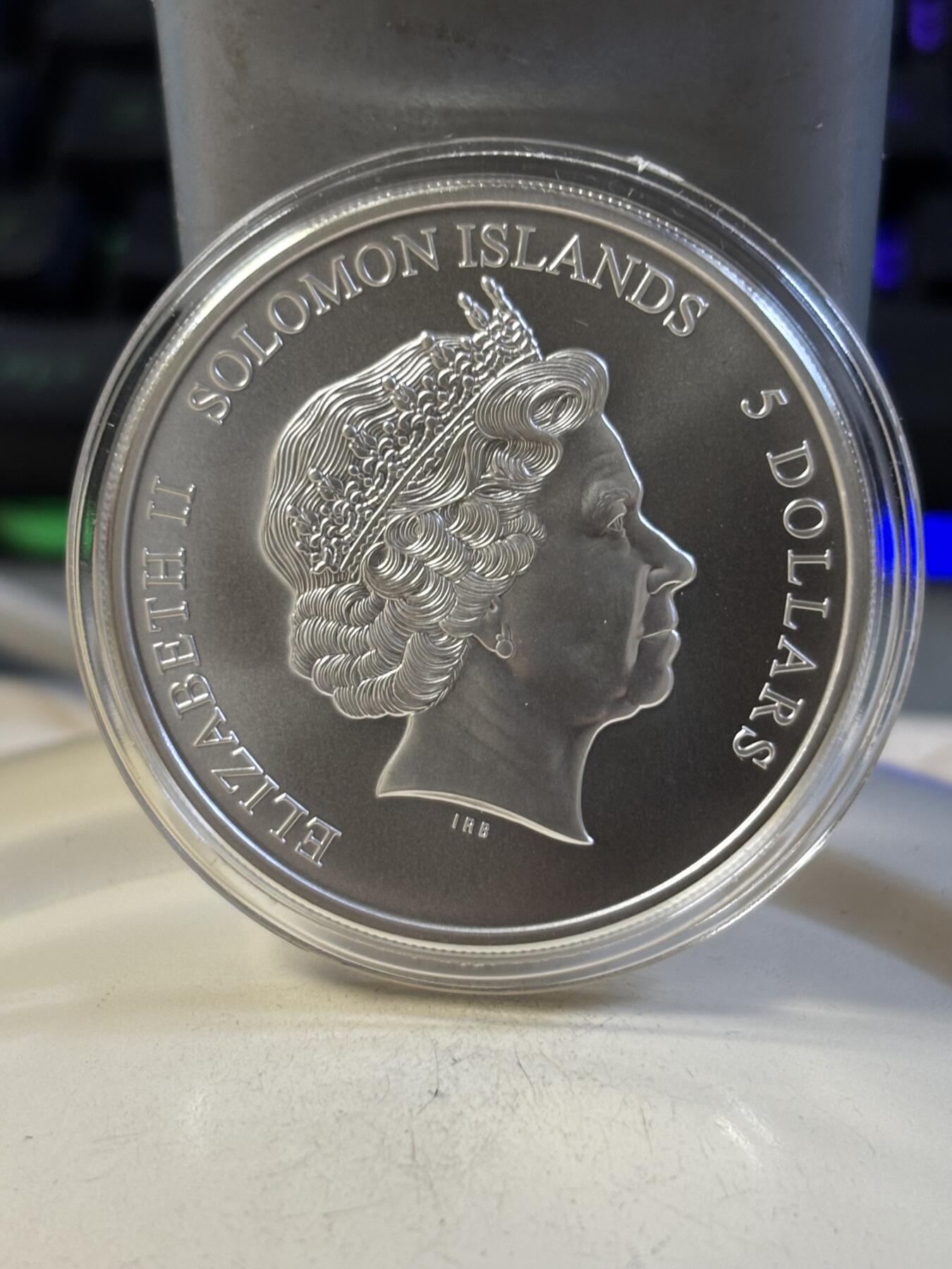 第191期拍卖 少见所罗门2015年带香味的意大利披萨彩色纪念银币，20克，发行1500枚