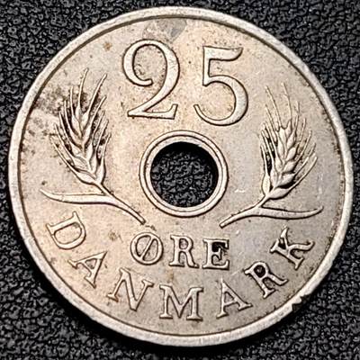 泉币菌-第192场- 除夕专场-新年快乐 本场拍品多 请提前出价（年后发货） - 丹麦1969年25欧尔 弗雷德里克九世国王  铜镍币 23mm