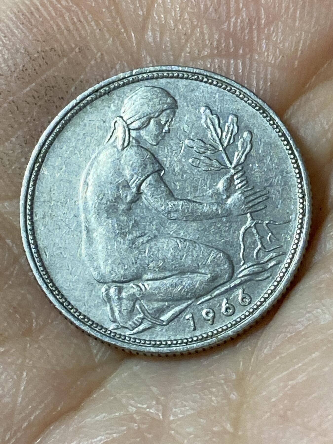 2026年第二十五场(总第一百九十四场）外国好品散币场(免佣金) 德国🇩🇪1966年50芬尼(第二版齿边，F标，斯图加特造)