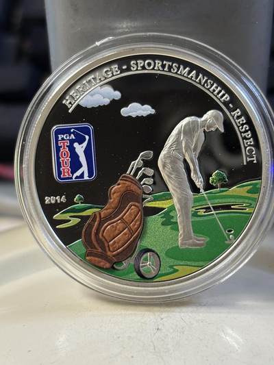 第191期拍卖 - 库克2014年高尔夫球系列四枚镶球袋彩色银币，925银，20克，发行2500枚