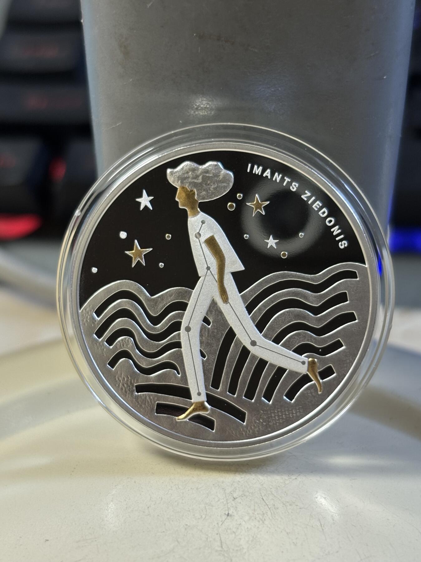 第191期拍卖 拉脱维亚2023年星尘镀金精制纪念银币，925银，22克，发行4000枚