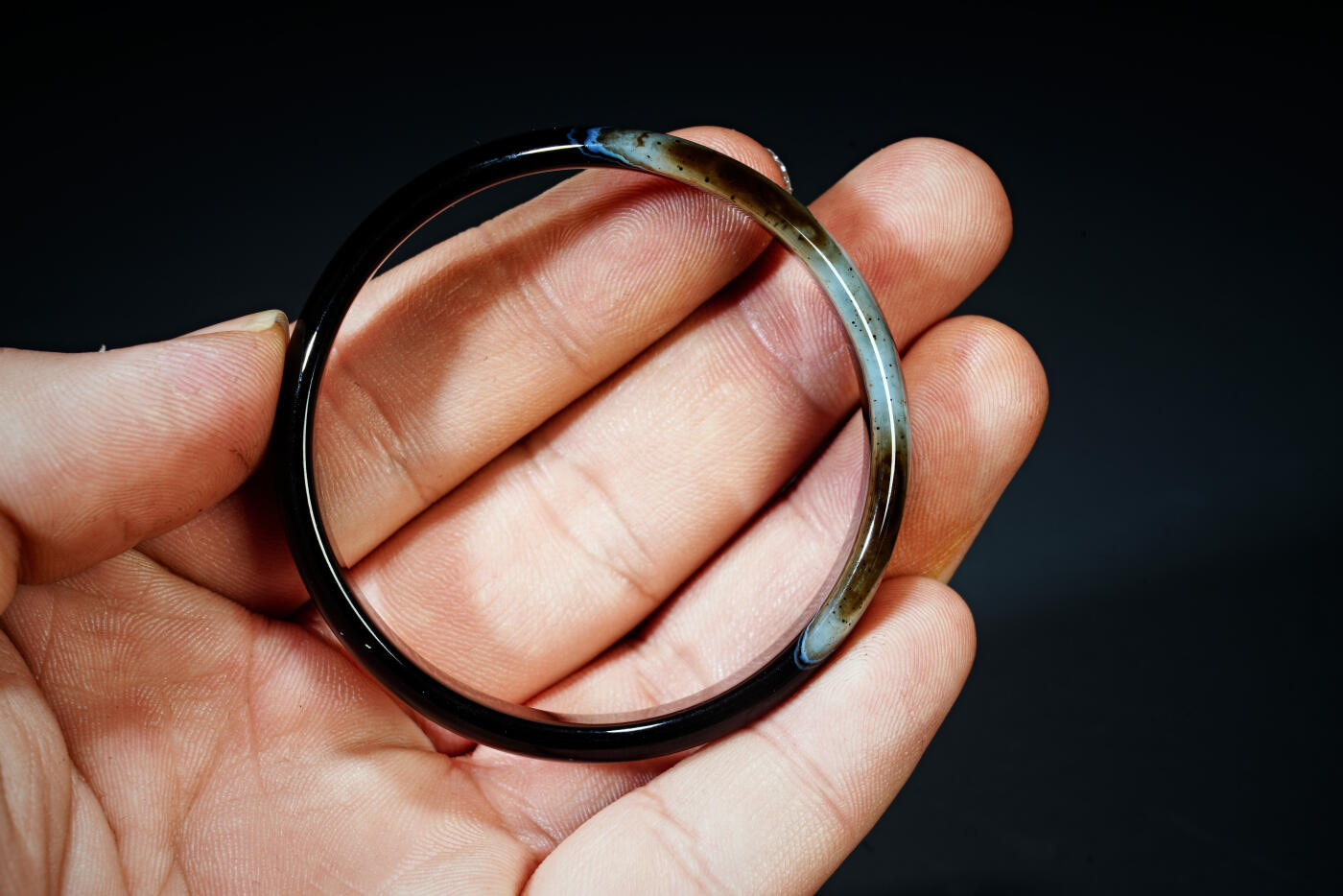 上海都达杂项专场三十一【全场包邮】  天然黑玛瑙手镯 附鉴定证书89-132