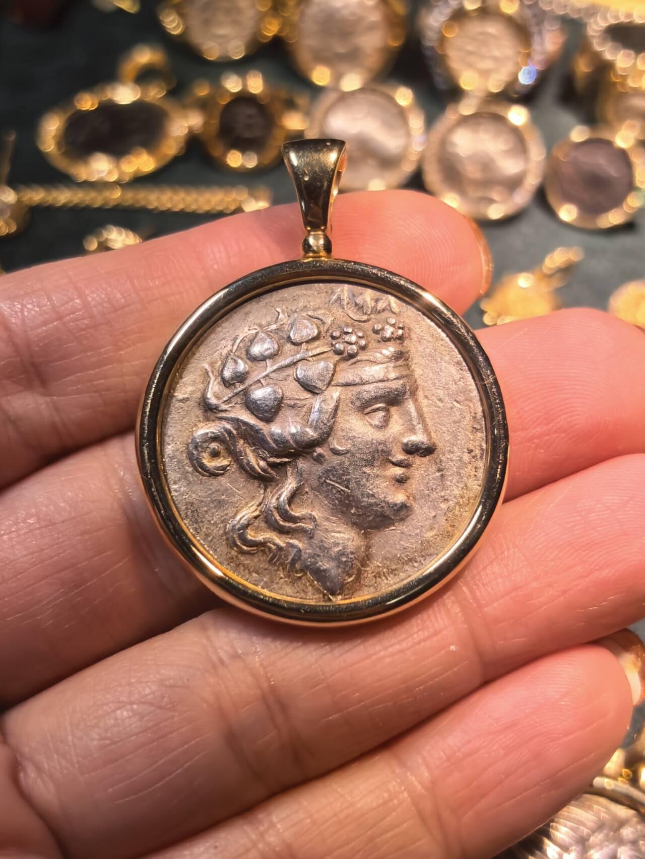 古希腊酒神狄俄尼索斯古币吊坠