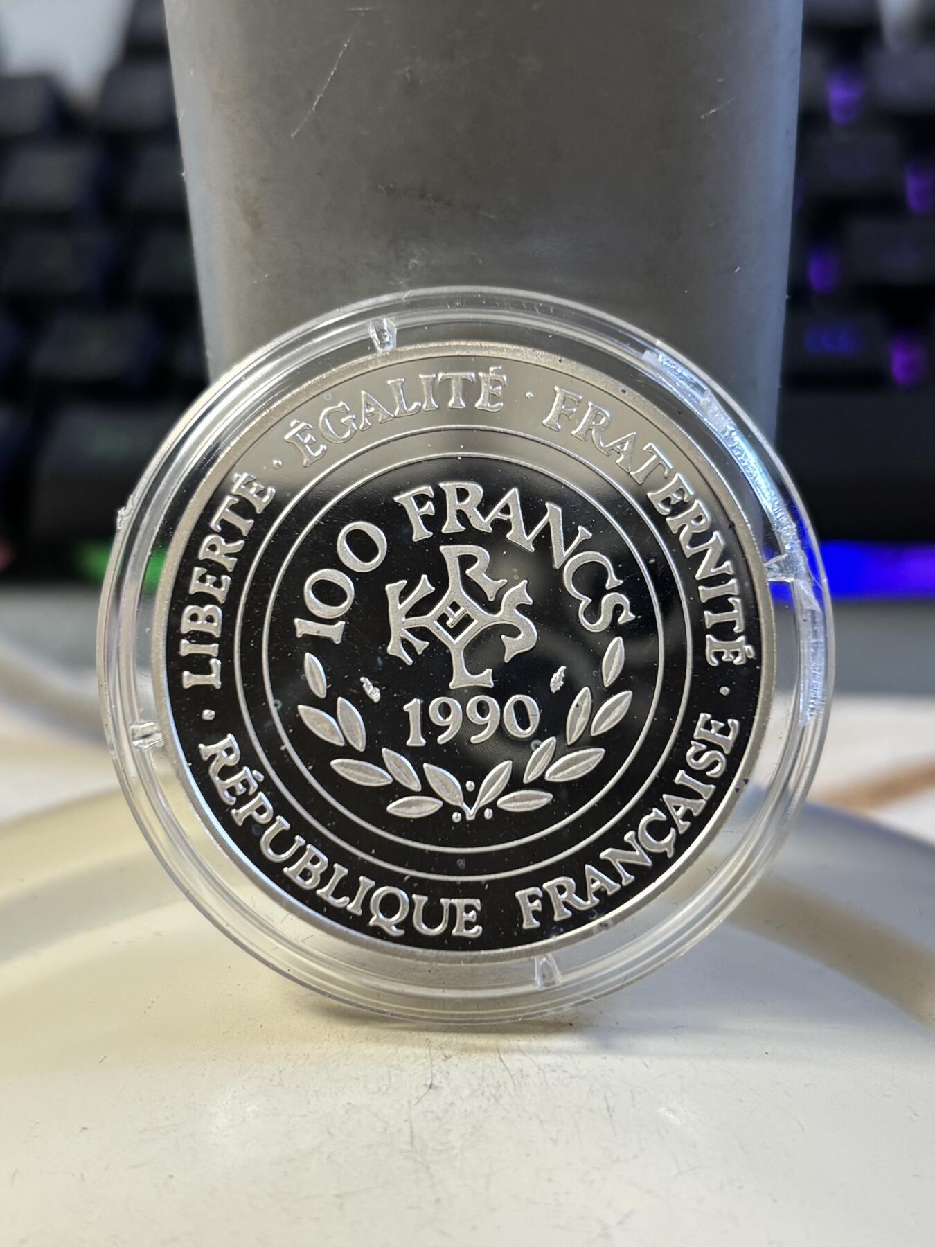 第191期拍卖 获奖法国1990年查理曼大帝100法郎精制纪念银币，900银，22.2克，发行30000枚