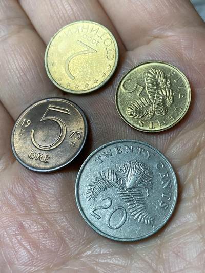 2026年第二十五场(总第一百九十四场）外国好品散币场(免佣金) - 散币4枚：保加利亚🇧🇬2000年2斯托丁基，瑞典🇸🇪1973年5欧尔，新加坡🇸🇬2000年5分，1990年20分