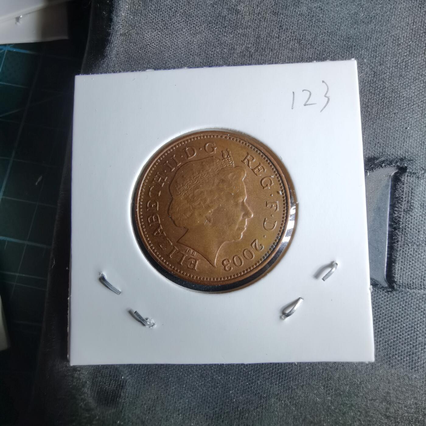 沼泽如烟--第995场 英国2003年2便士