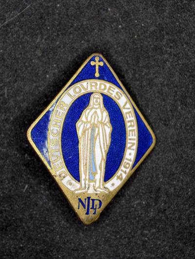 凯旋世界勋赏（第22期新年大拍）（欢迎送拍）（对拍品有疑问请询问客服，不接受到手刀，出价默认拍品品相。请认真阅读拍卖规则！出价默认已认可！）（收到货请录制开箱视频，无视频概不处理问题。） - 。