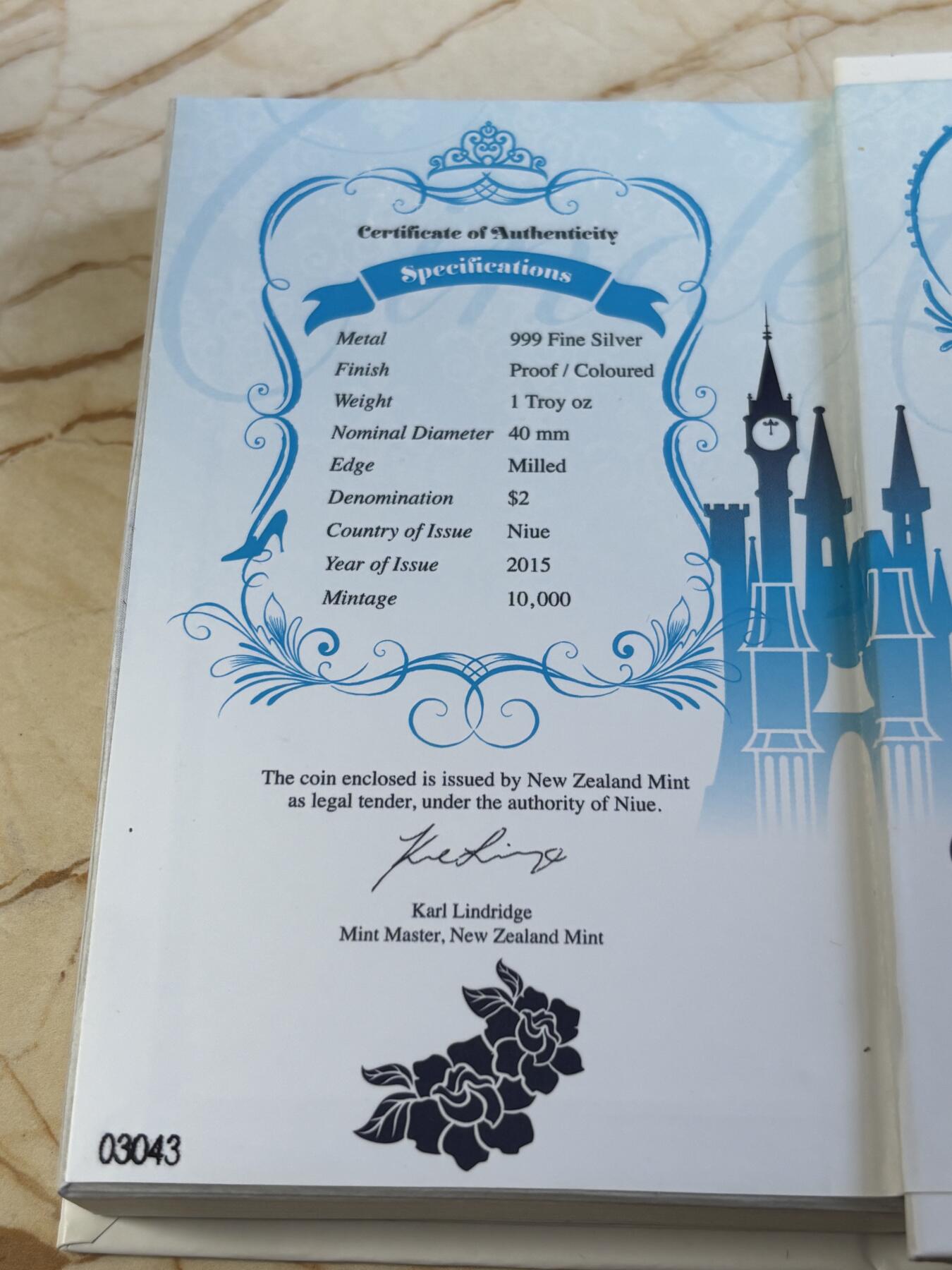 第191期拍卖 纽埃2015年迪士尼系列首枚灰姑娘公主彩色纪念银币，999银，发行10000枚