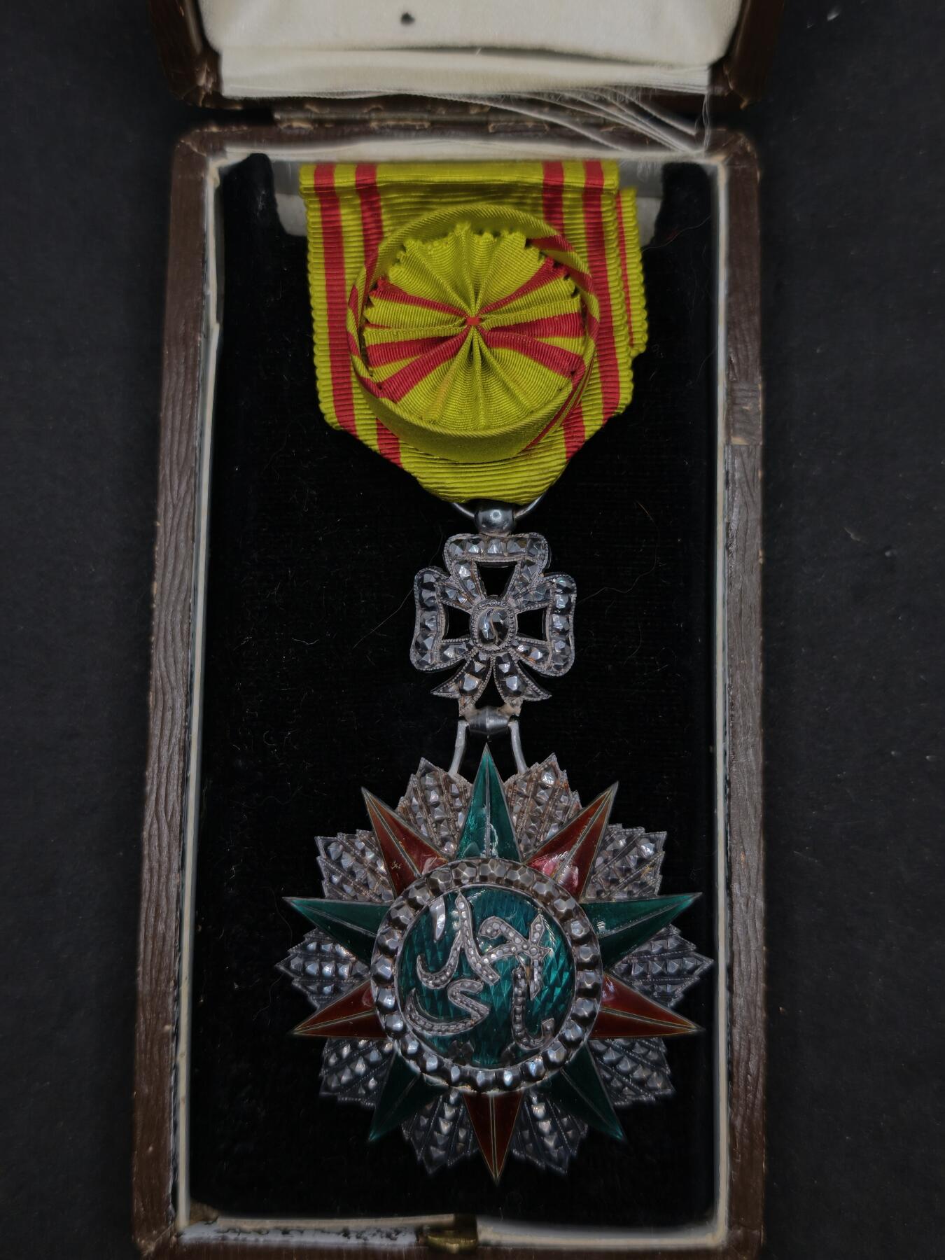 凯旋世界勋赏（持续上新中）（第22期新年大拍）（欢迎送拍）（对拍品有疑问请询问客服，不接受到手刀，出价默认拍品品相。请认真阅读拍卖规则！出价默认已认可！）（收到货请录制开箱视频，无视频概不处理问题。）