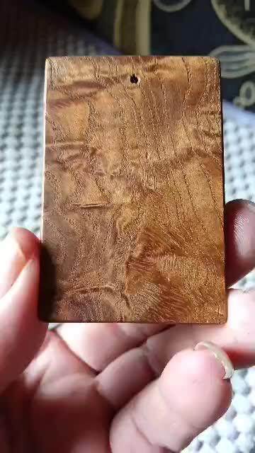 黄金樟平安无事牌 - 黄金樟平安无事牌