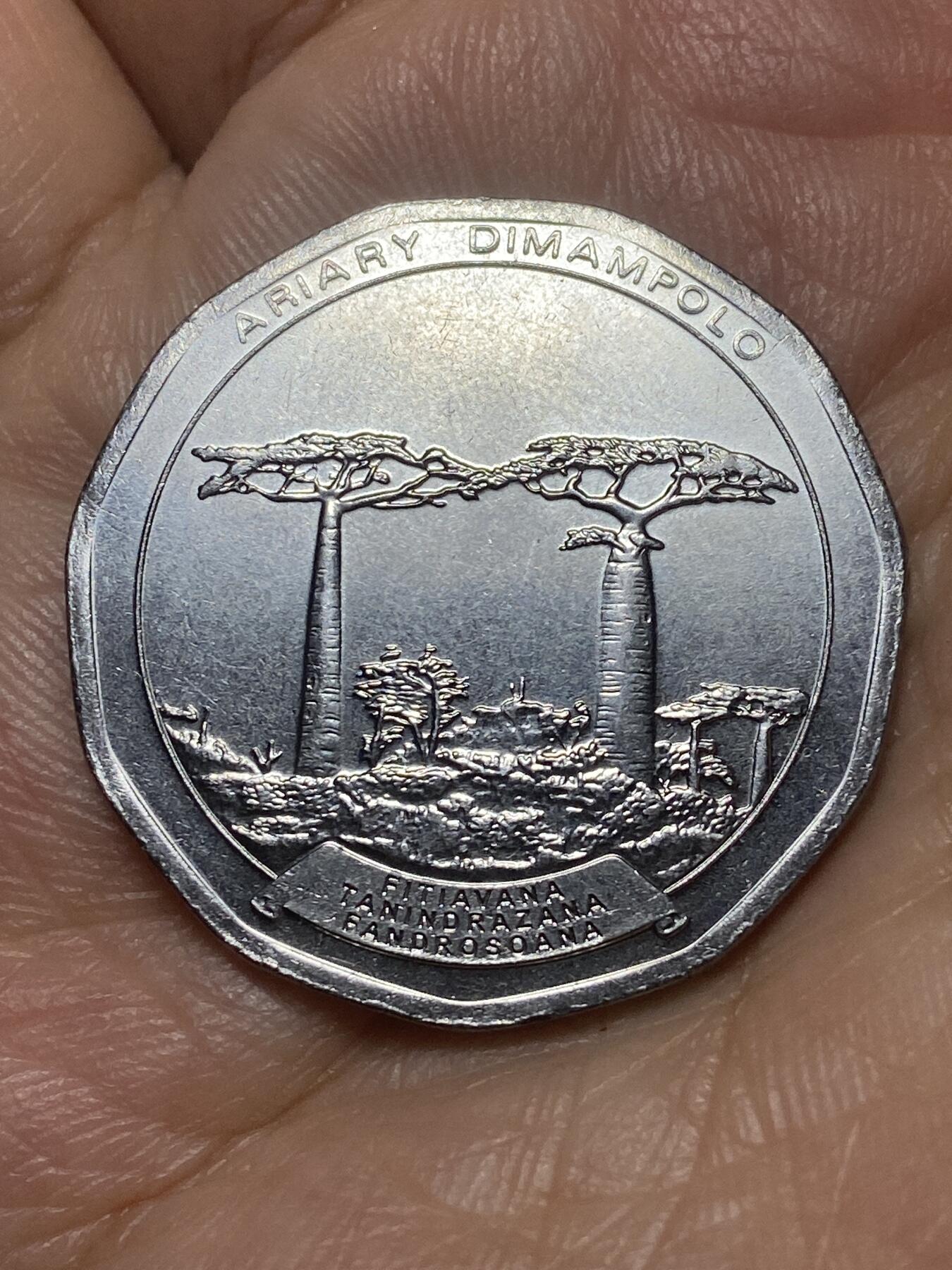 2026年第二十六场(总第一百九十五场）外国好品散币场(免佣金) 马达加斯加🇲🇬2021年50阿里亚里