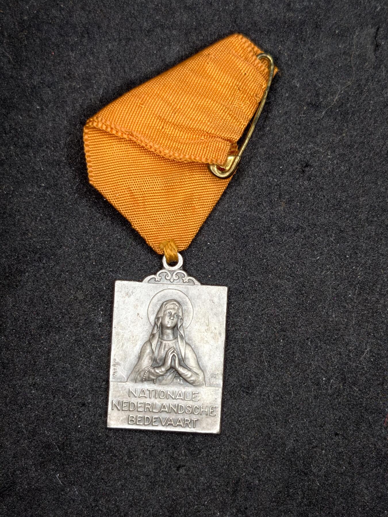 凯旋世界勋赏（持续上新中）（第22期新年大拍）（欢迎送拍）（对拍品有疑问请询问客服，不接受到手刀，出价默认拍品品相。请认真阅读拍卖规则！出价默认已认可！）（收到货请录制开箱视频，无视频概不处理问题。）