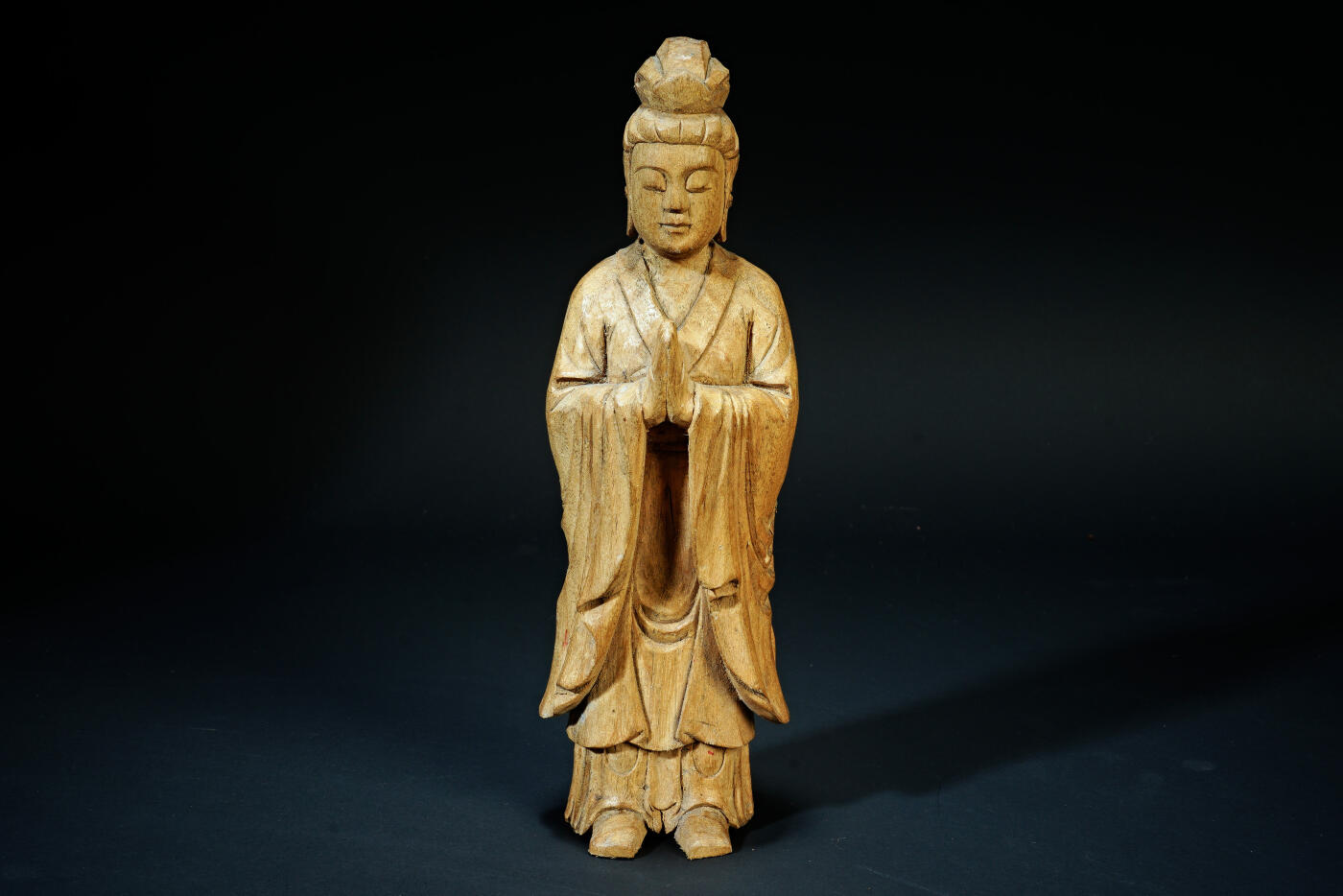 上海都达杂项专场三十一【全场包邮】  樟木合掌观音摆件89-126