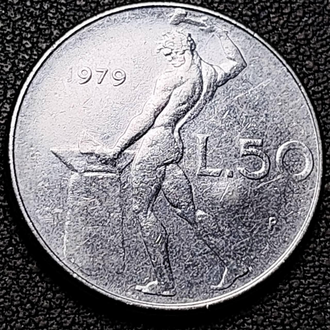 泉币菌-第192场- 除夕专场-新年快乐 本场拍品多 请提前出价（年后发货） 意大利 1979年 50里拉 锻冶之神 伍尔坎 24mm