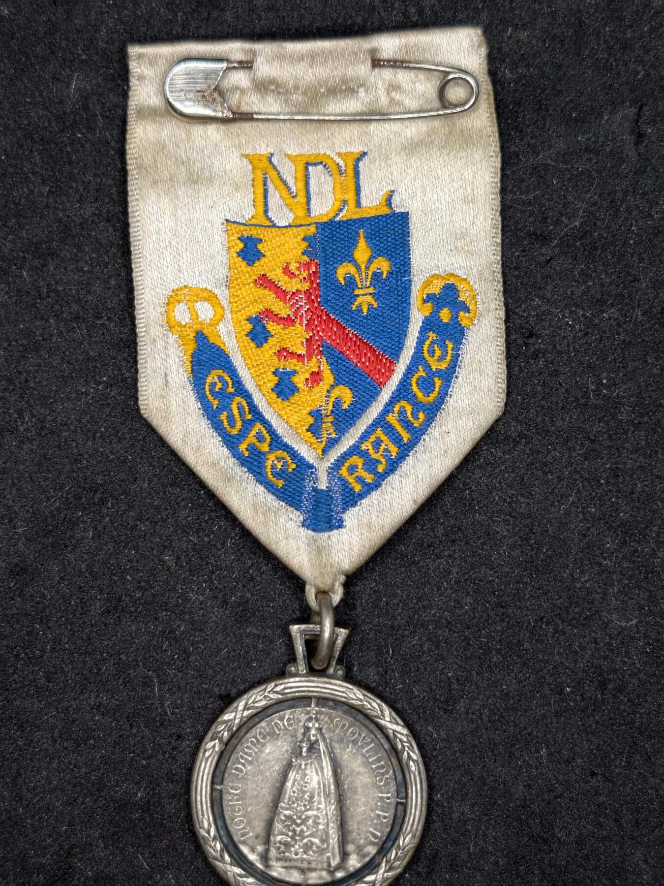 凯旋世界勋赏（持续上新中）（第22期新年大拍）（欢迎送拍）（对拍品有疑问请询问客服，不接受到手刀，出价默认拍品品相。请认真阅读拍卖规则！出价默认已认可！）（收到货请录制开箱视频，无视频概不处理问题。）