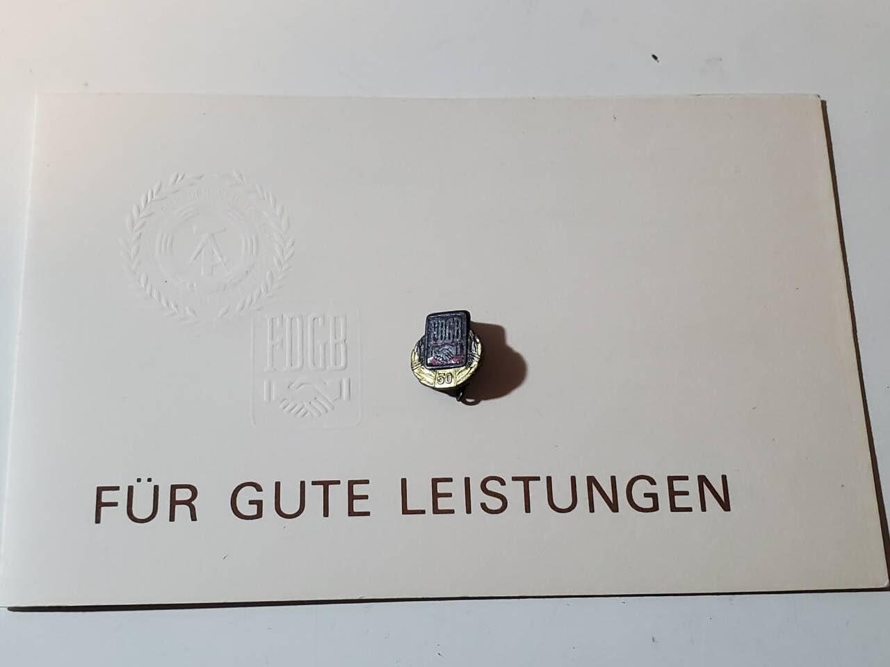 韵星假日军品类拍卖第41期 -- Rimey Holidays Militaria Auction 41 民主德国工会五十年荣誉成员证章带代表大会邀请函一套 五十年非常少见 最长年限证章 