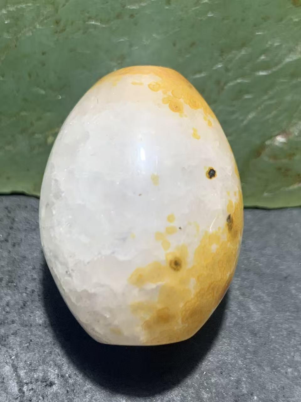 精美冰飘战国红玛瑙随形大桶珠一颗！