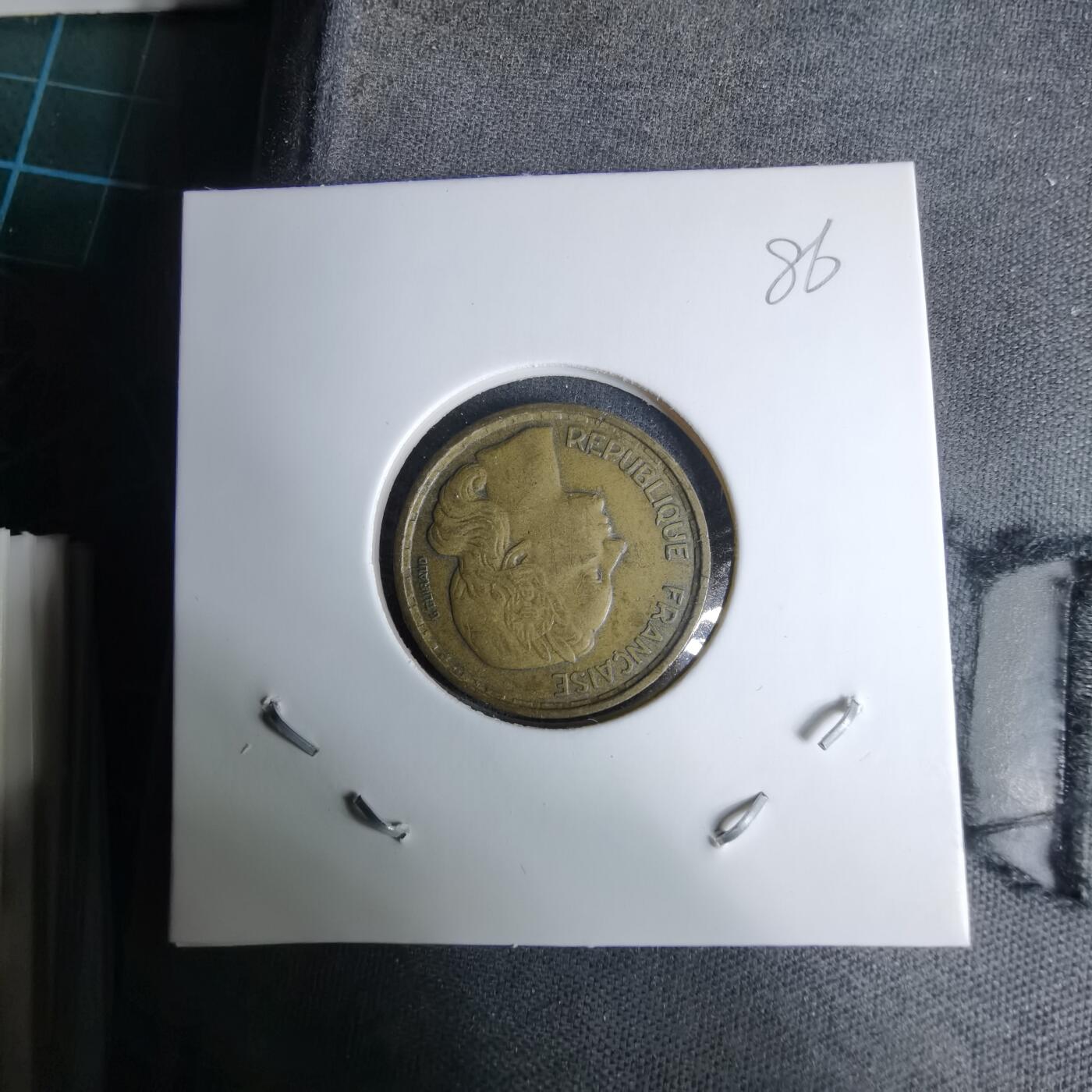 沼泽如烟--第996场 法国1953年10法郎