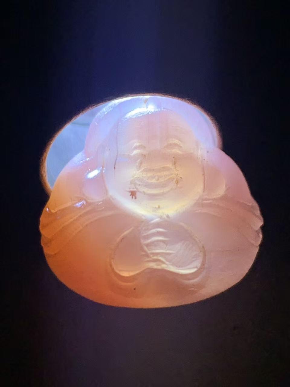 精美亚光川料南红玛瑙雕刻弥勒佛吊坠一个