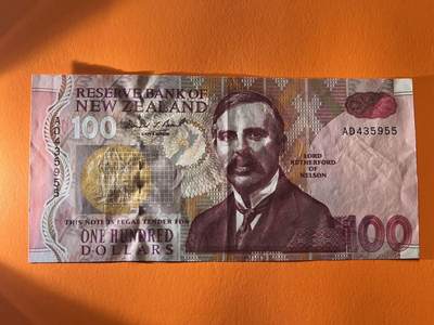 世界各国纸币拍卖 - 1992年 新西兰100元 实物图
