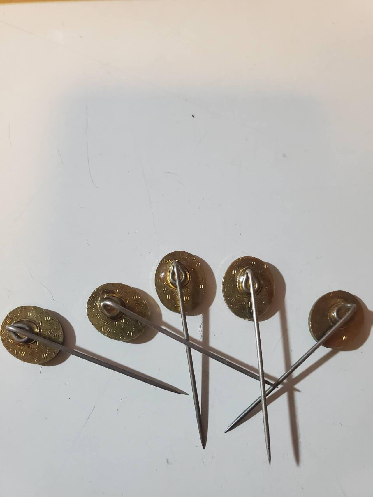 韵星假日军品类拍卖第41期 -- Rimey Holidays Militaria Auction 41 民主德国金级体能证章一组五枚 黑底版本