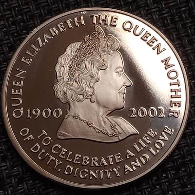 布加迪🐬～世界钱币(上海)🌾第 276 期 /  各国套币和散币 - 亚森松岛 2002年 50便士 女王母亲102岁生日纪念克朗币