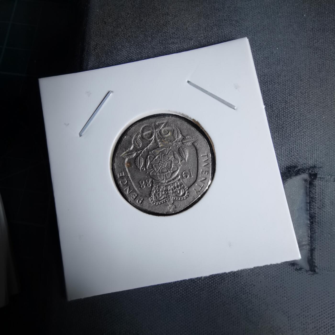 沼泽如烟--第996场 英国1988年20便士