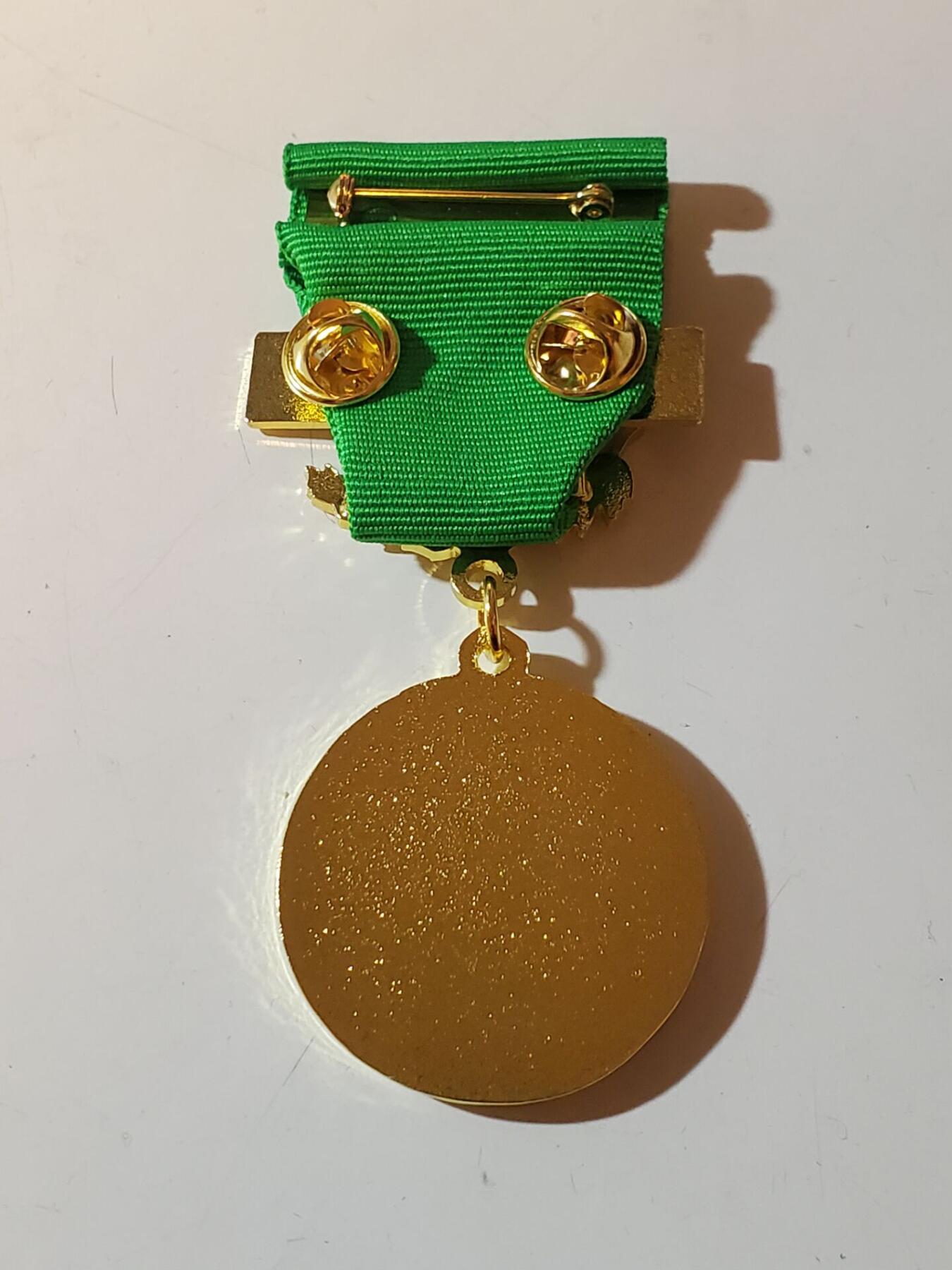 韵星假日军品类拍卖第41期 -- Rimey Holidays Militaria Auction 41 非洲联盟荣誉奖章带勋条 法国代工版本 广泛颁发非盟内积极贡献人士 铜镀金 很稀少