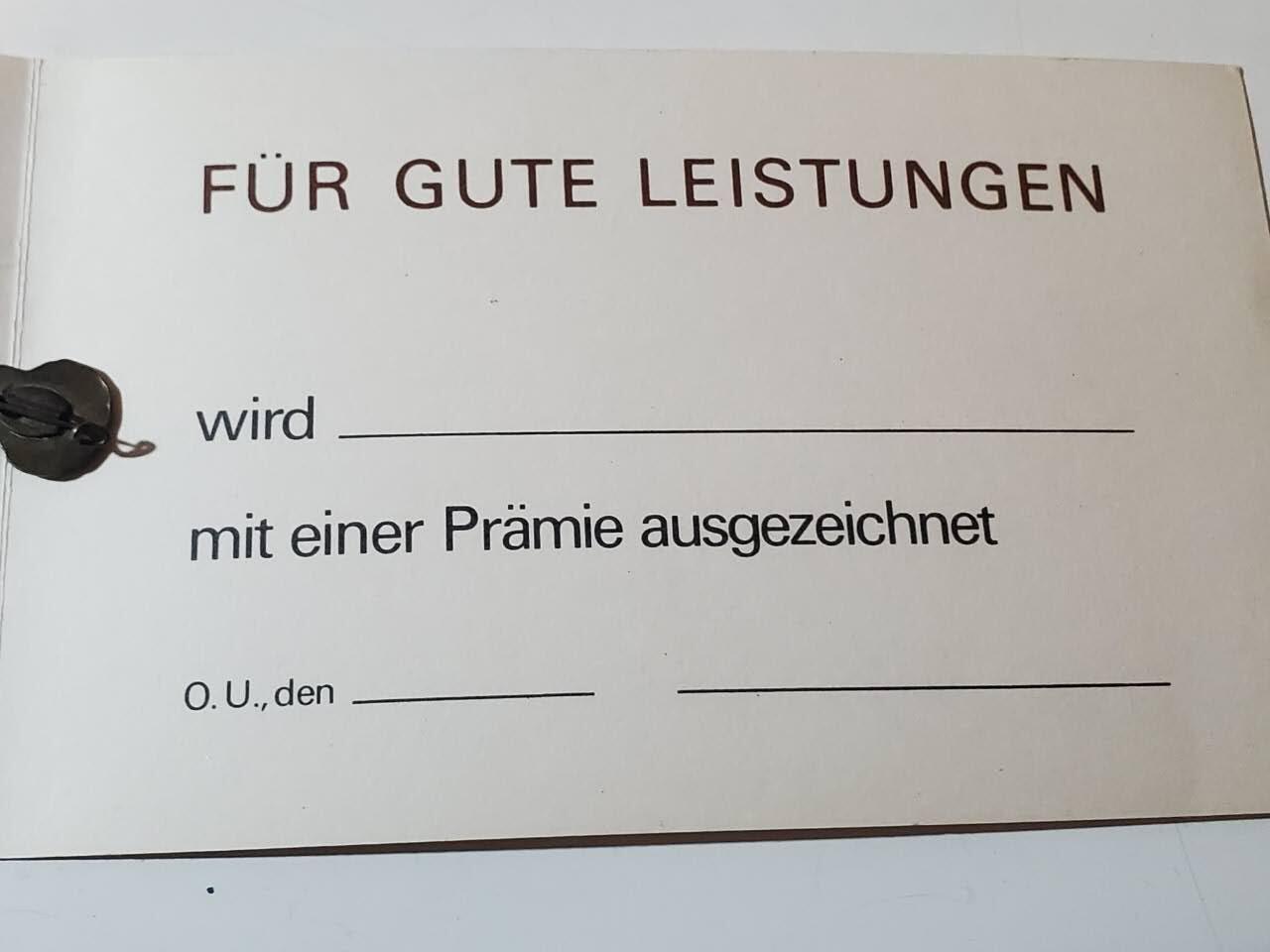 韵星假日军品类拍卖第41期 -- Rimey Holidays Militaria Auction 41 民主德国工会五十年荣誉成员证章带代表大会邀请函一套 五十年非常少见 最长年限证章 