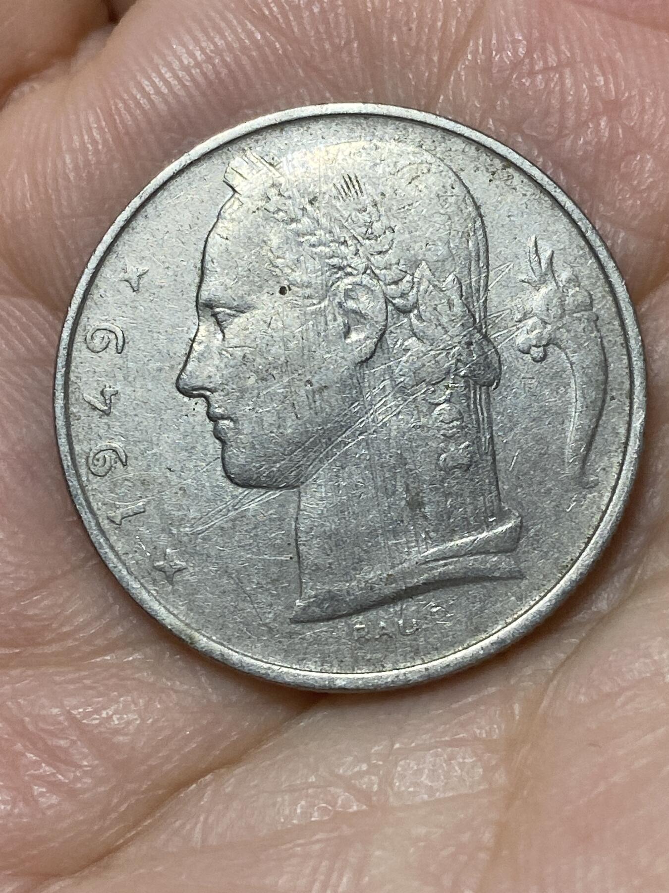 2026年第二十六场(总第一百九十五场）外国好品散币场(免佣金) 比利时🇧🇪1949年5法郎(博杜安一世早期年份，法语版)