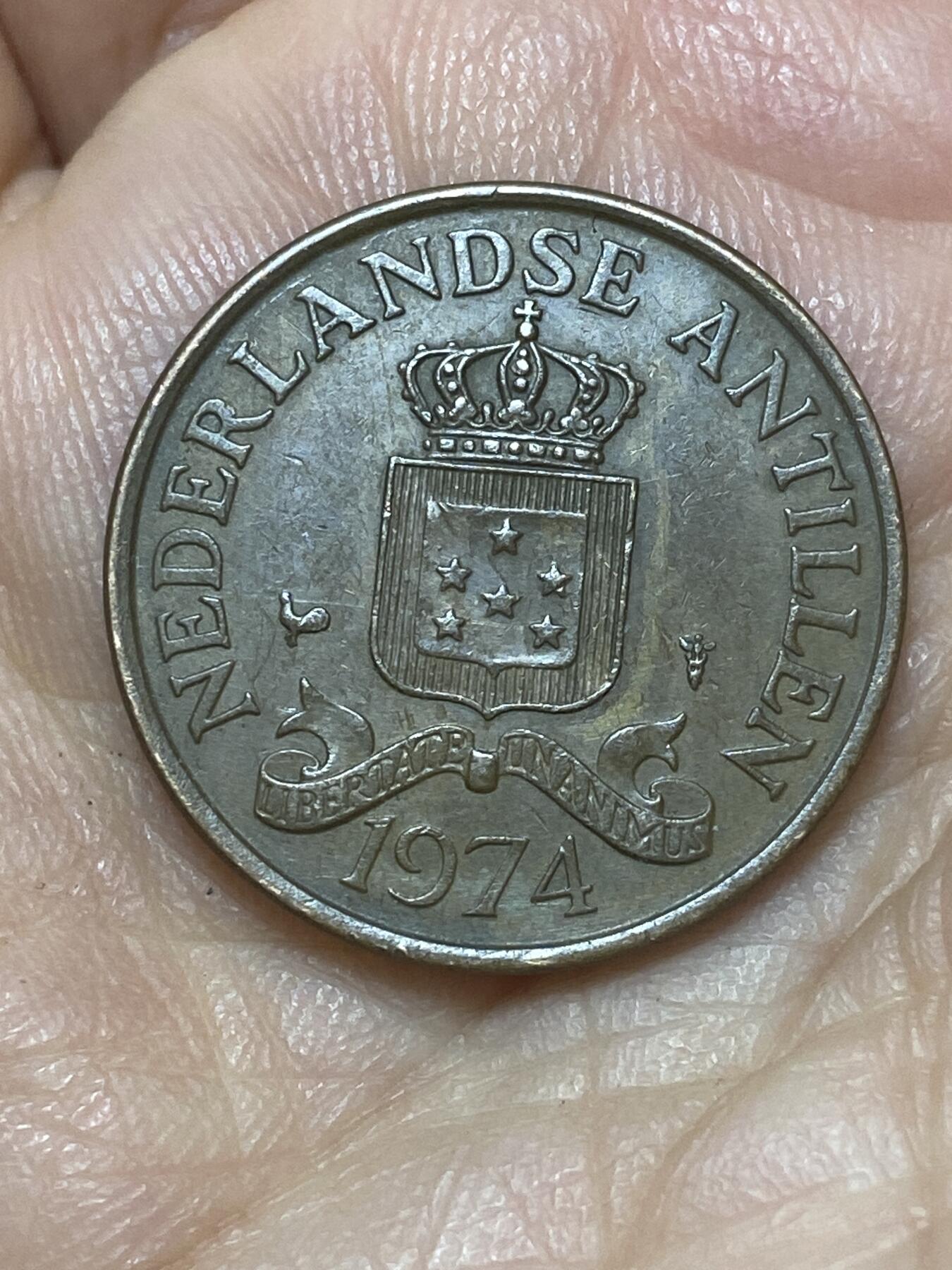 2026年第二十六场(总第一百九十五场）外国好品散币场(免佣金) 荷属安的列斯1974年2.5分(朱丽安娜女王，Cock–鸡标)