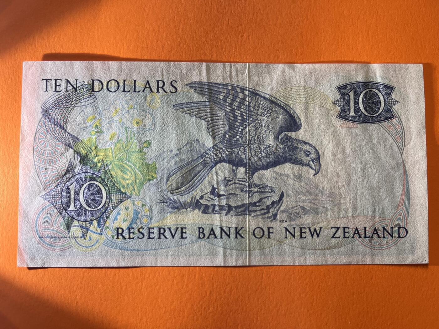 世界各国纸币拍卖 1985年 新西兰10元 实物图
