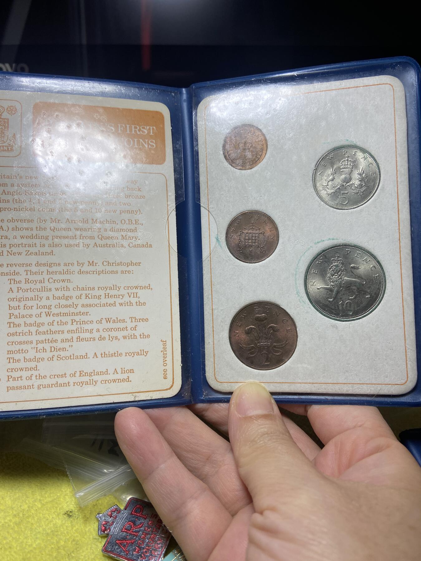 2026年第二十七场(总第一百九十六场）外国好品散币场(免佣金) 英国🇬🇧十进制首发年原册套币5枚