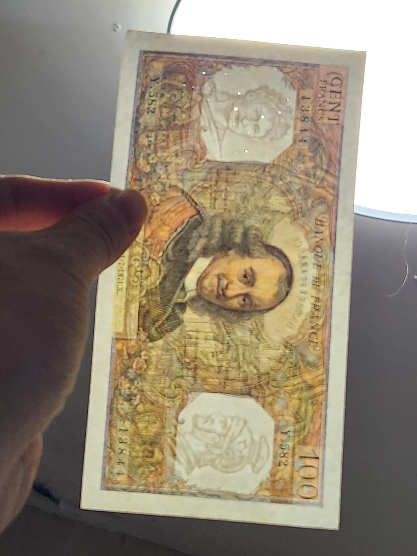 2月15号晚上8点 外国纸币自动截拍第26场 100法郎 针眼 美品