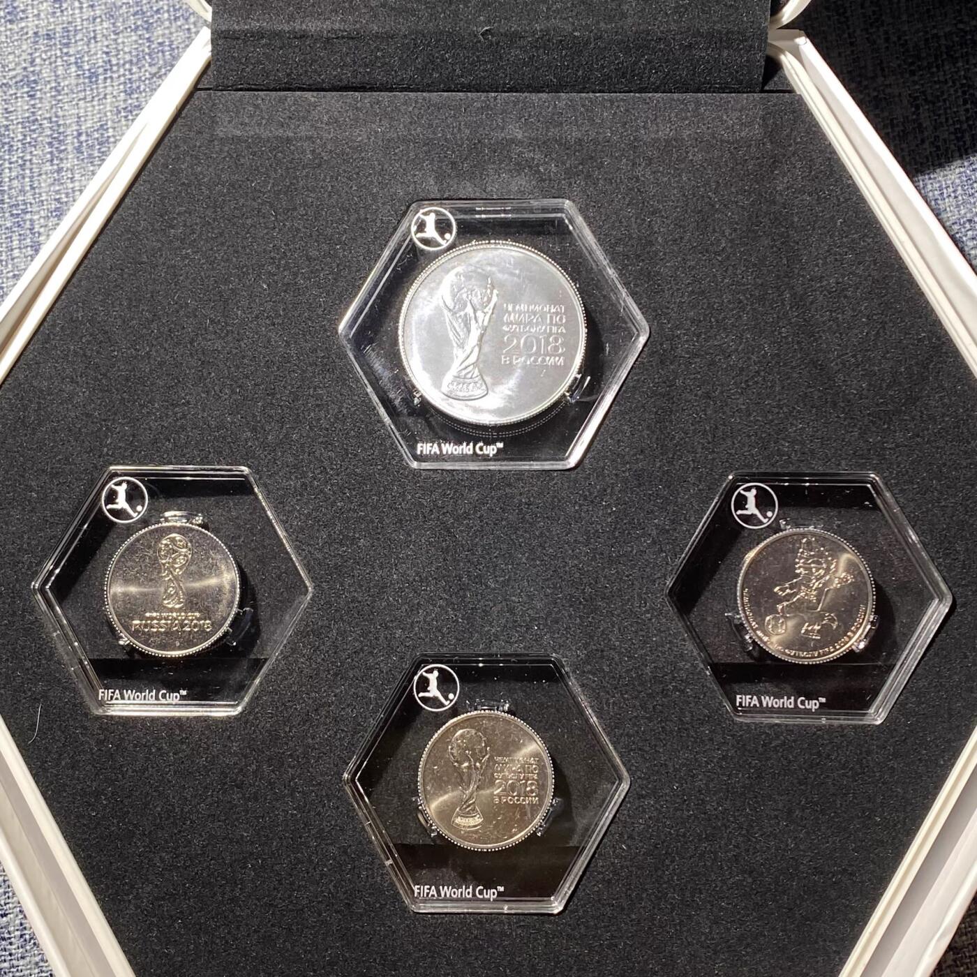 2018年俄罗斯世界杯纪念套币