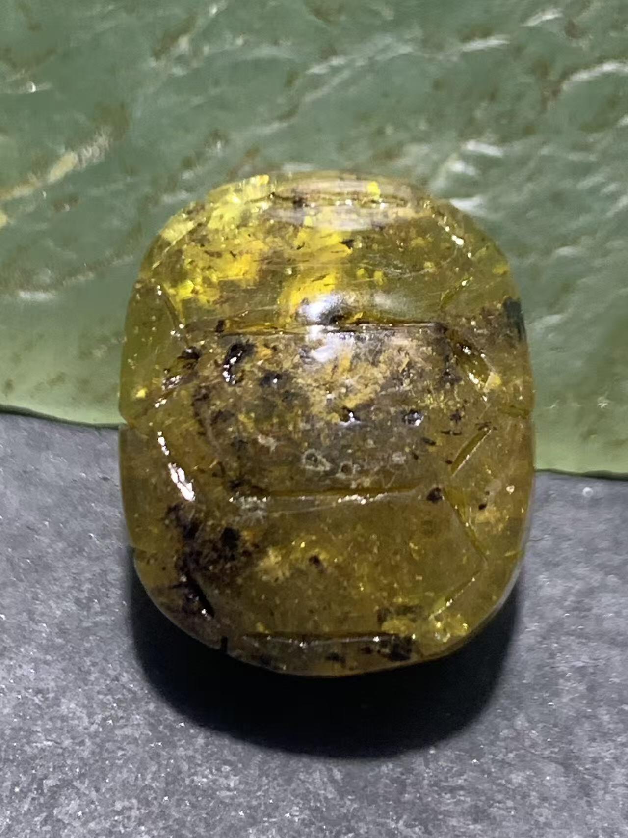 天然通货乌克兰蜜蜡雕刻龟壳寓意，富甲天下，一个，