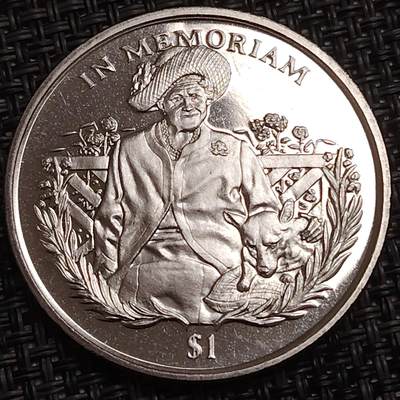 布加迪🐬～世界钱币(上海)🌾第 276 期 /  各国套币和散币 - 塞拉利昂🇸🇱 2002年 1元 女王母亲102岁生日纪念克朗币