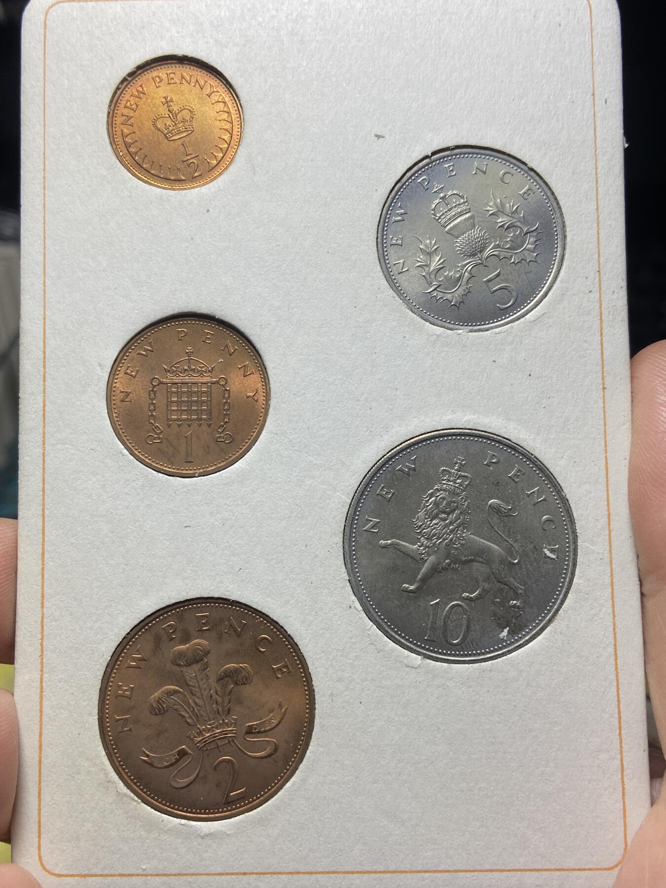 2026年第二十七场(总第一百九十六场）外国好品散币场(免佣金) 英国🇬🇧十进制首发年原册套币5枚