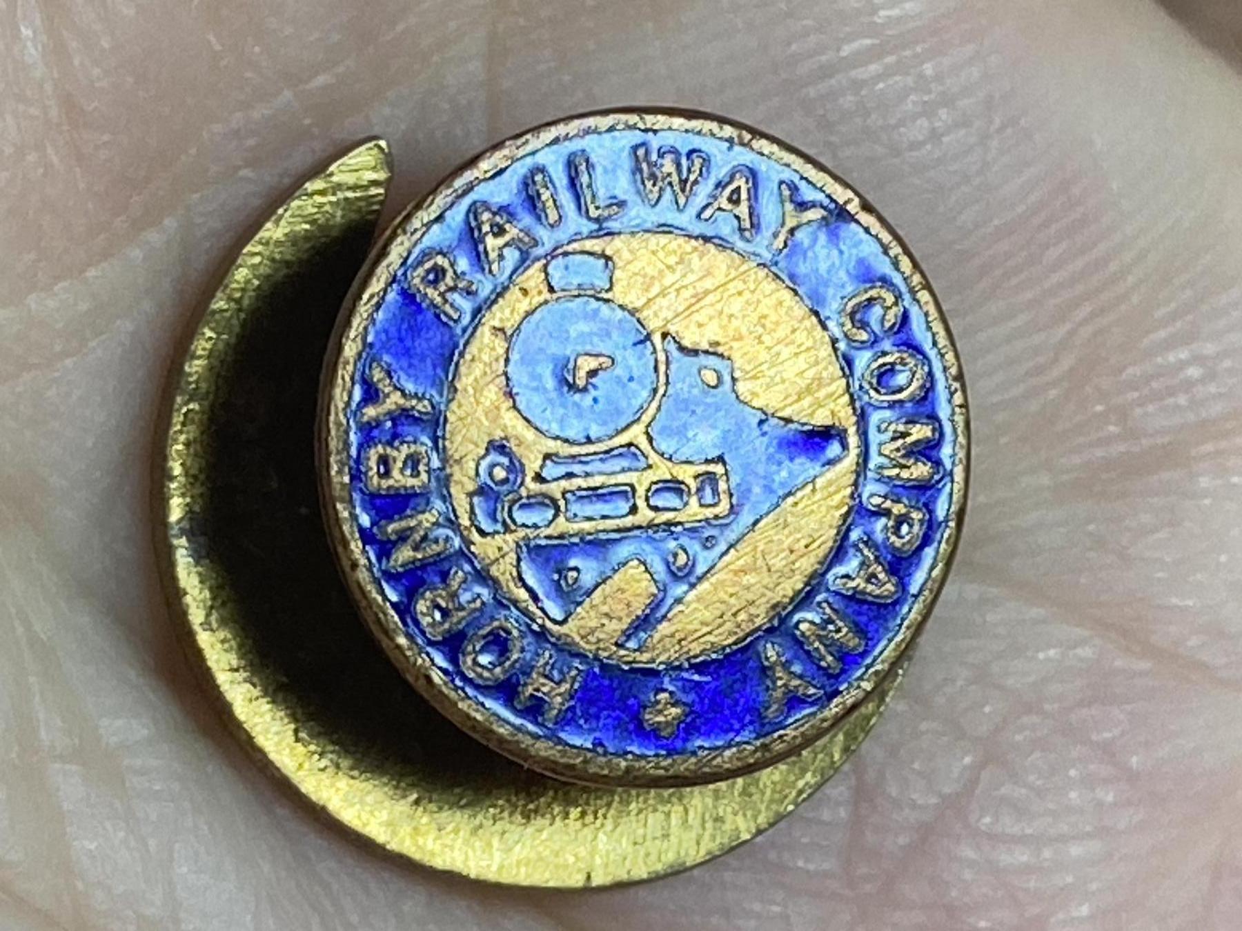 2026年第二十七场(总第一百九十六场）外国好品散币场(免佣金) 英国🇬🇧著名模型铁路品牌 Hornby Railway Company 的珐琅徽章