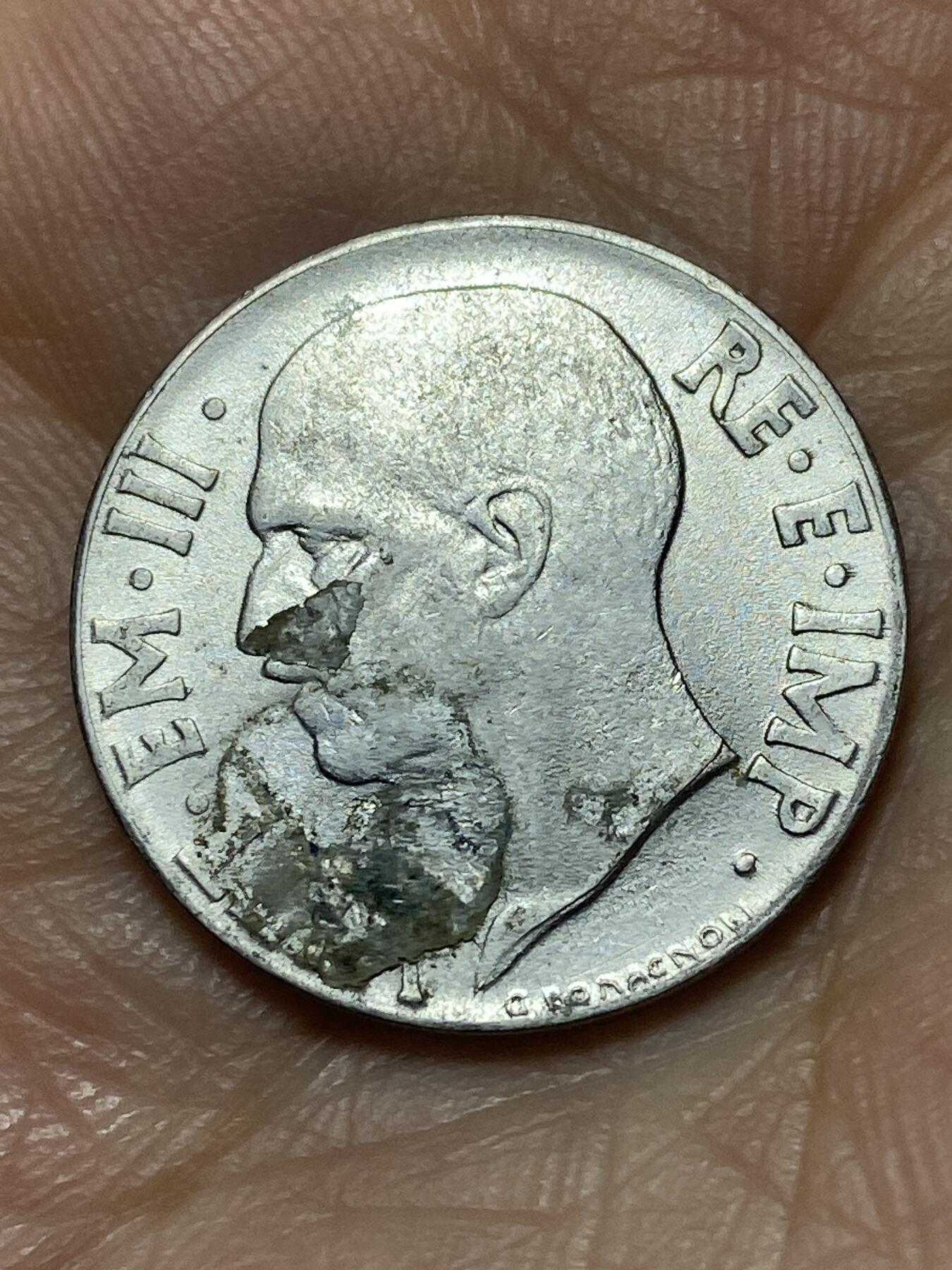 2026年第二十七场(总第一百九十六场）外国好品散币场(免佣金) 意大利王国1943年20分(维托里奥·埃马努埃莱三世第四套，有磁版)